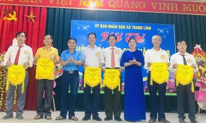 cờ lưu niệm