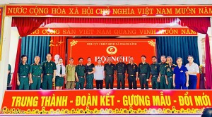 thành tứ ảnh chung