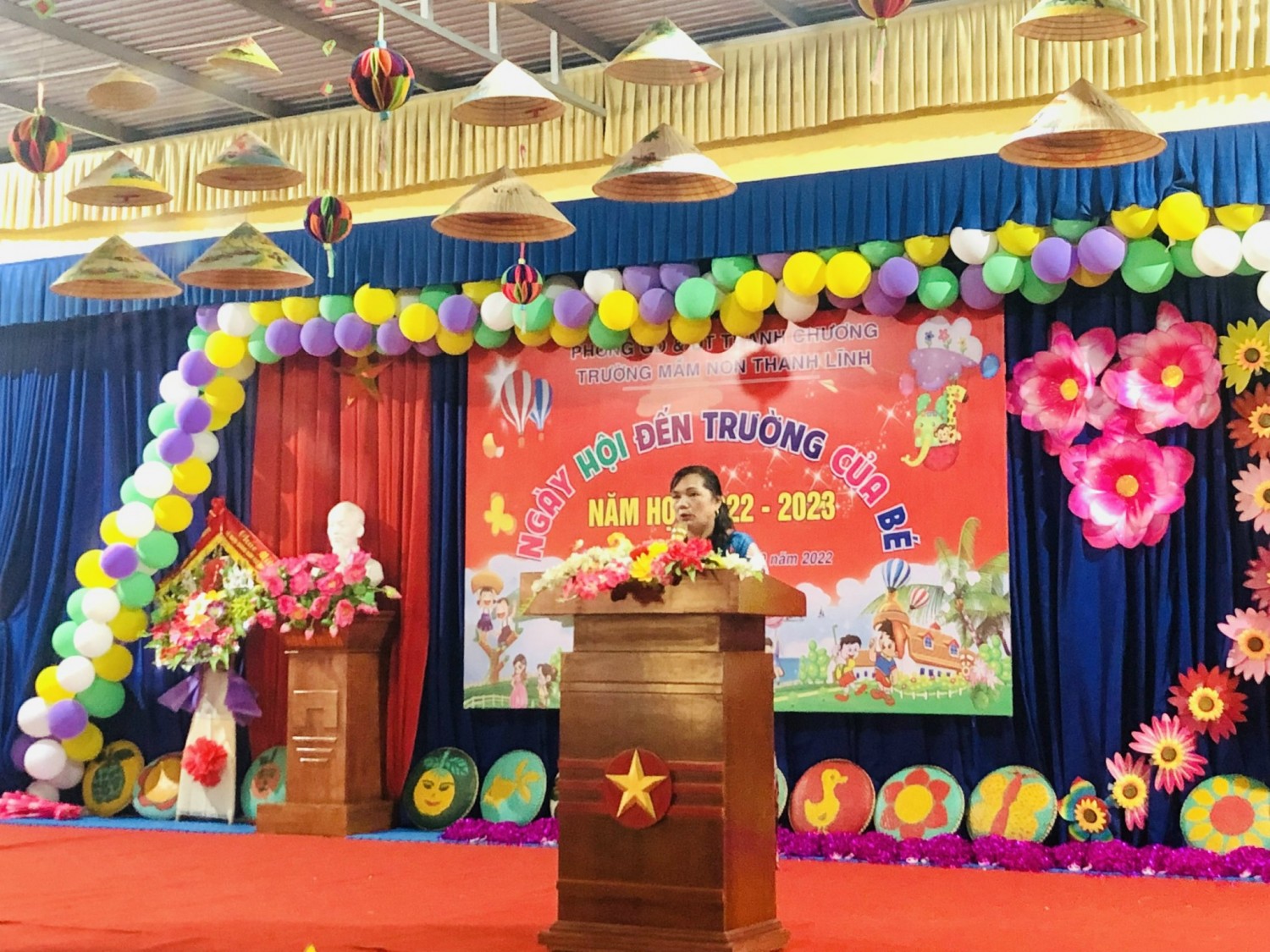 lanh đạo phat biểu mn