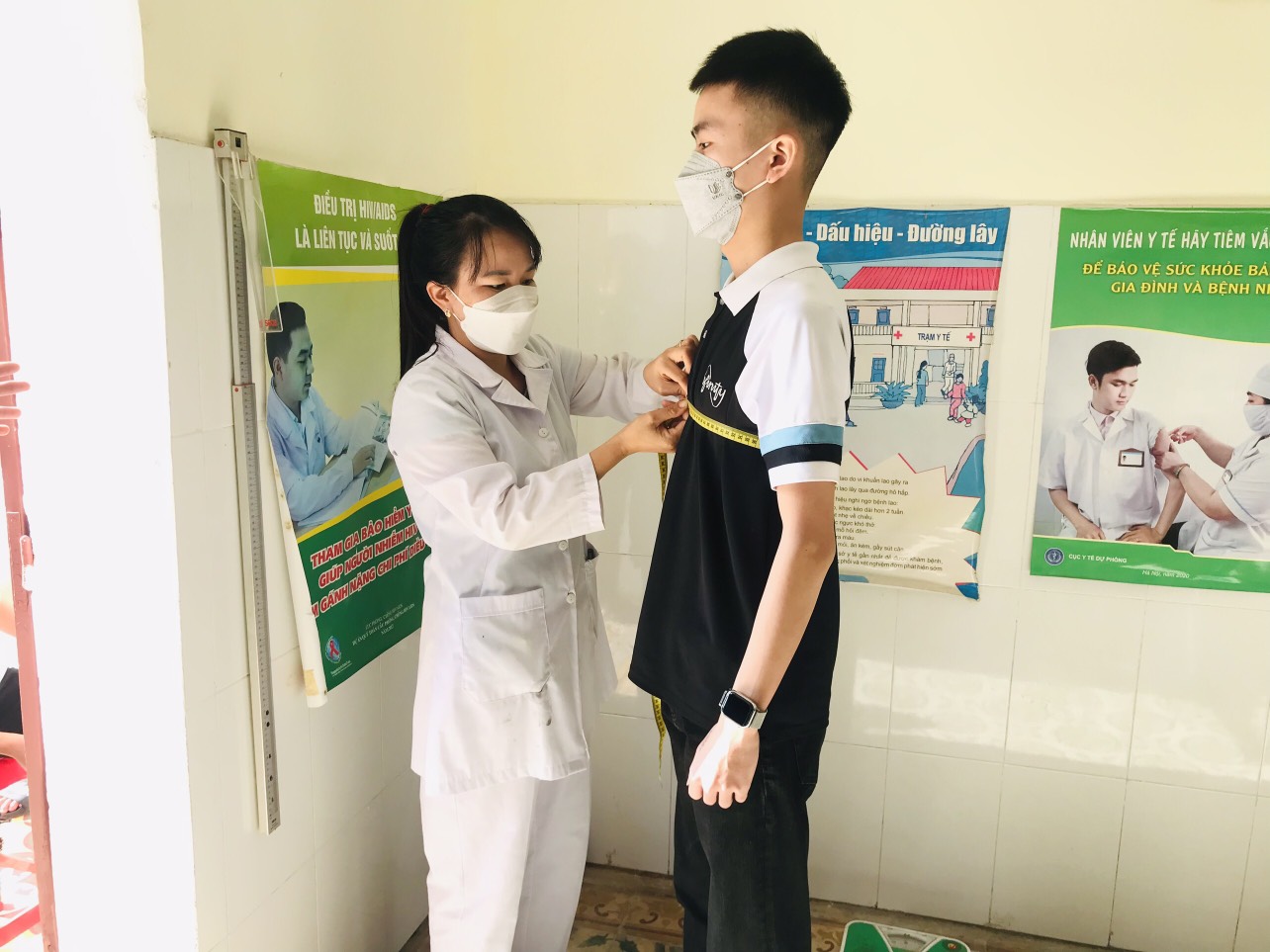 q6 bac sy do chieu cao