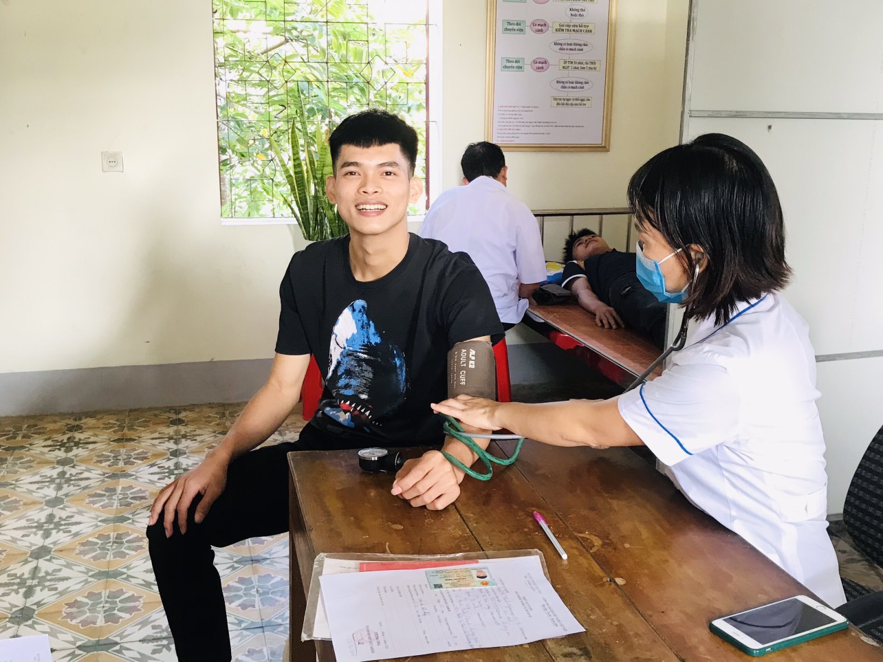 q7 thanh niên phấn khơi