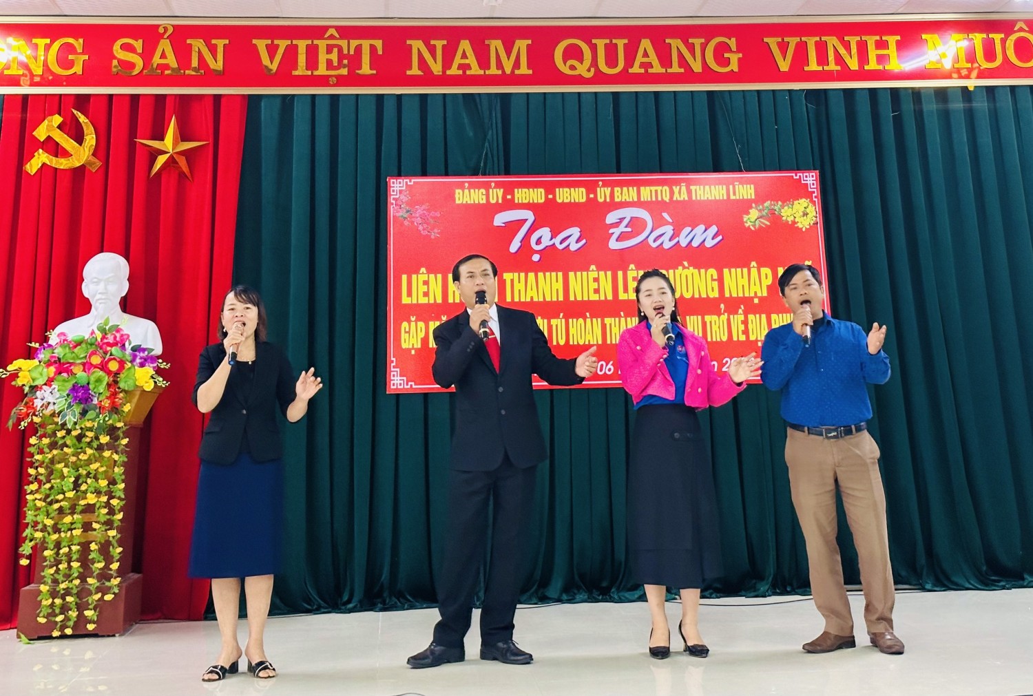 văn nghệ qs