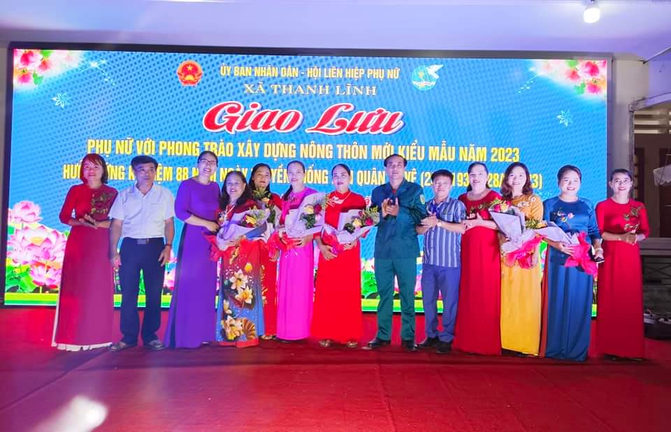 ảnh chung phụ nữ