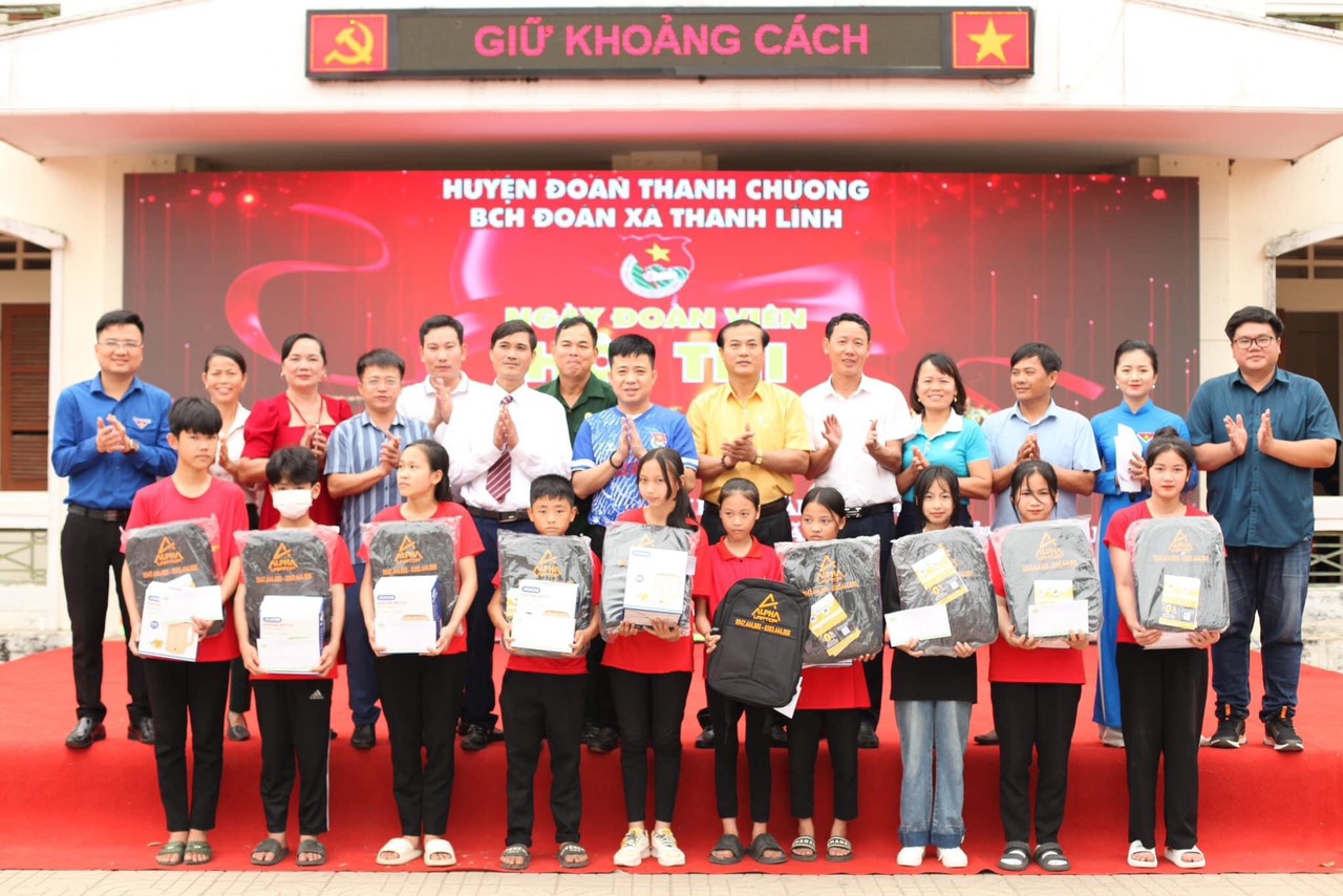 anh tiêu đề đoàn