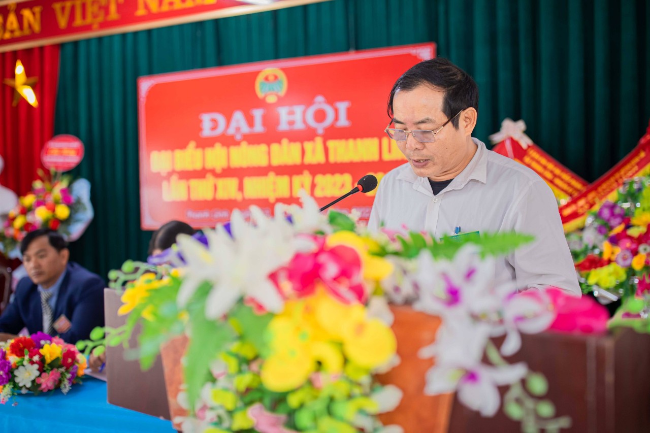 Đc Hồng BT Đảng uỷ