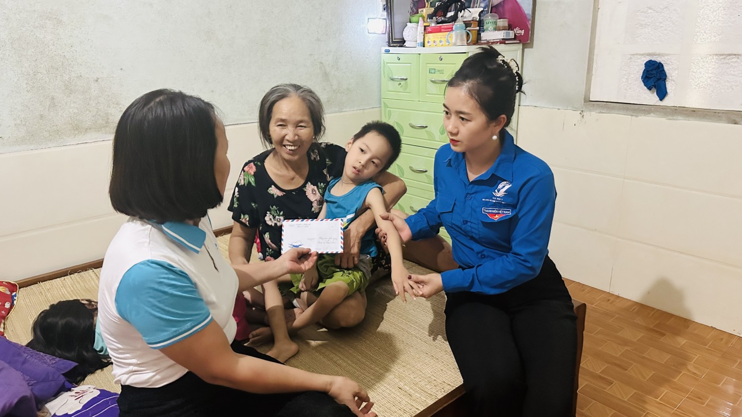phụ nữ và đoàn