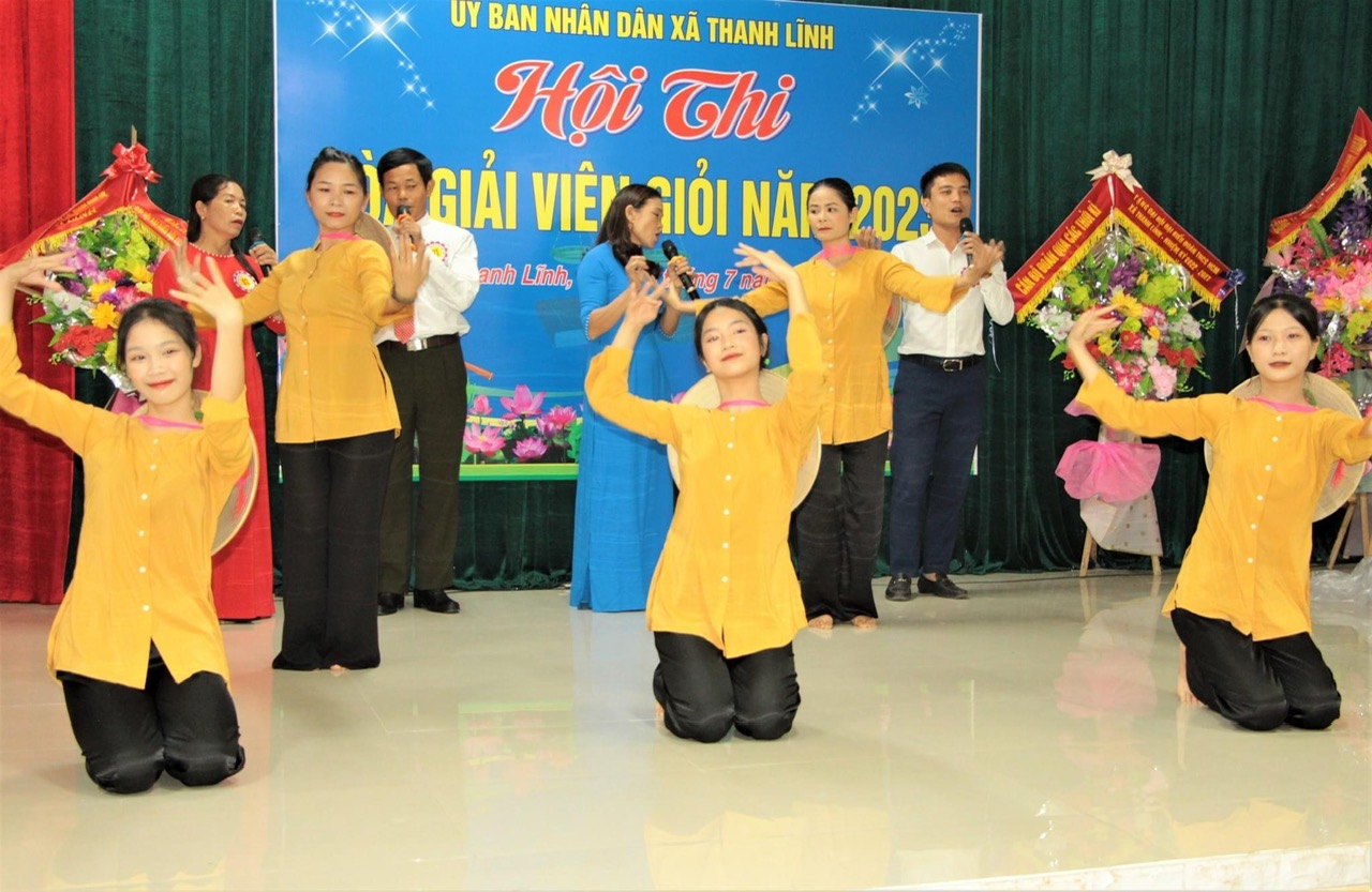 đội thuỷ hồng