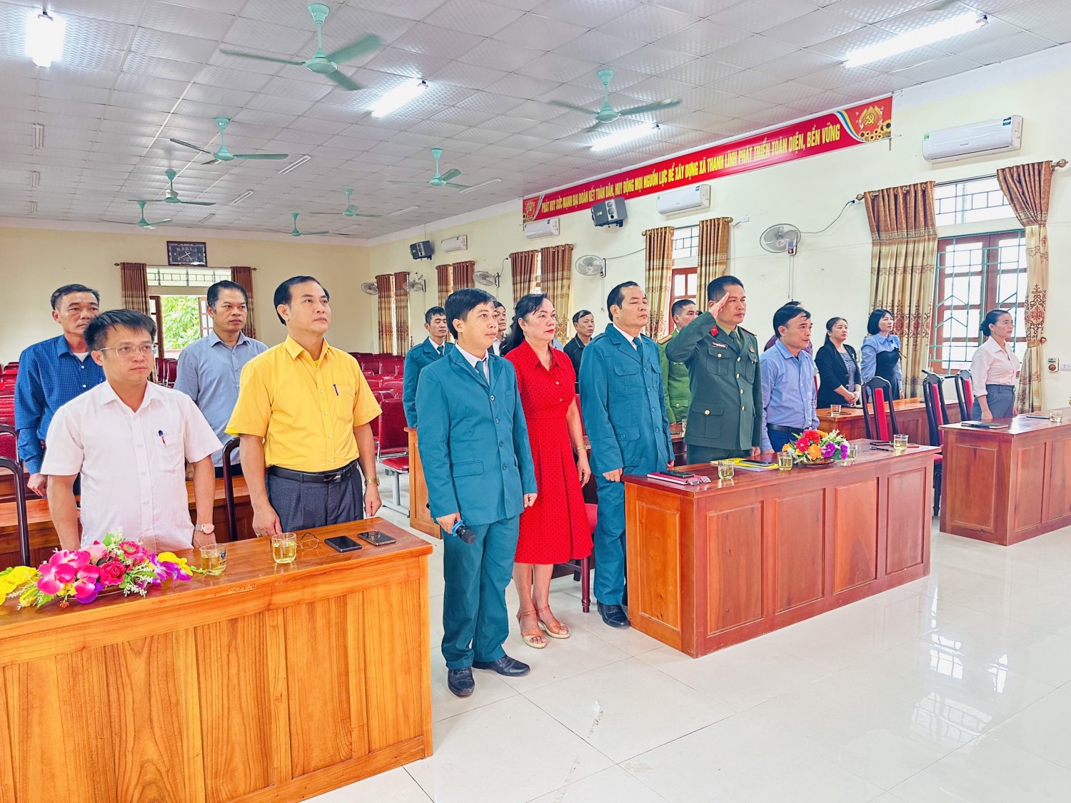 Chào cờ quân sự