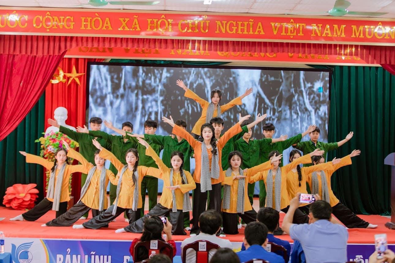 Văn nghệ 3