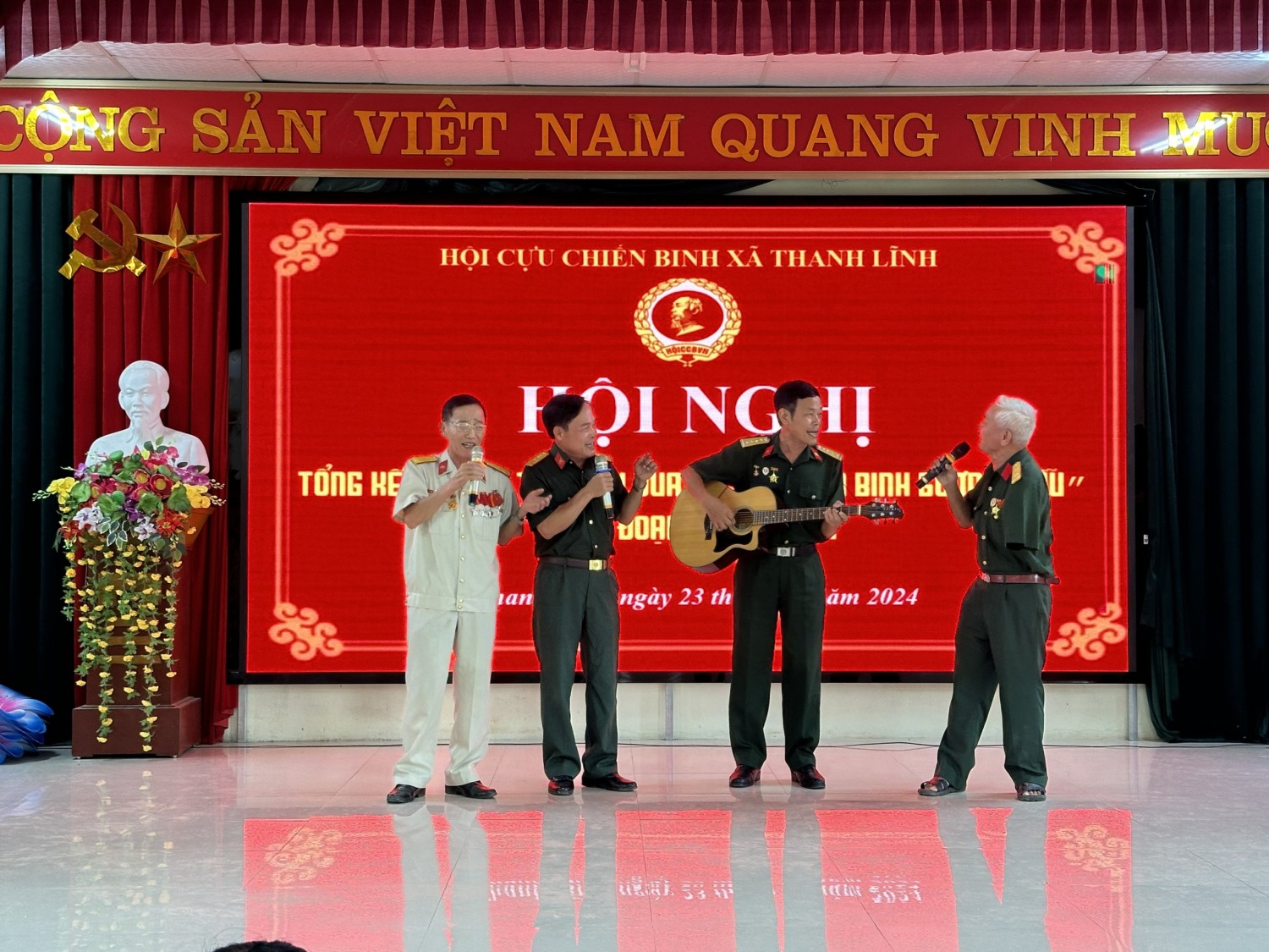 cây đàn ghi ta