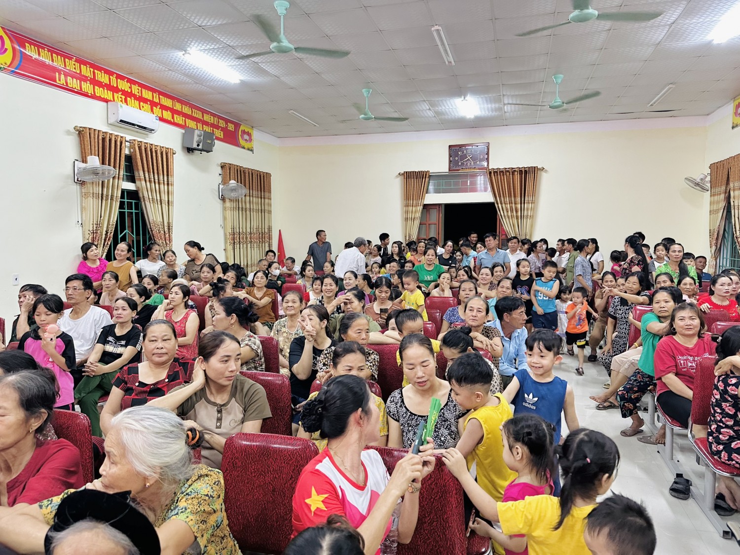 khán giả 2