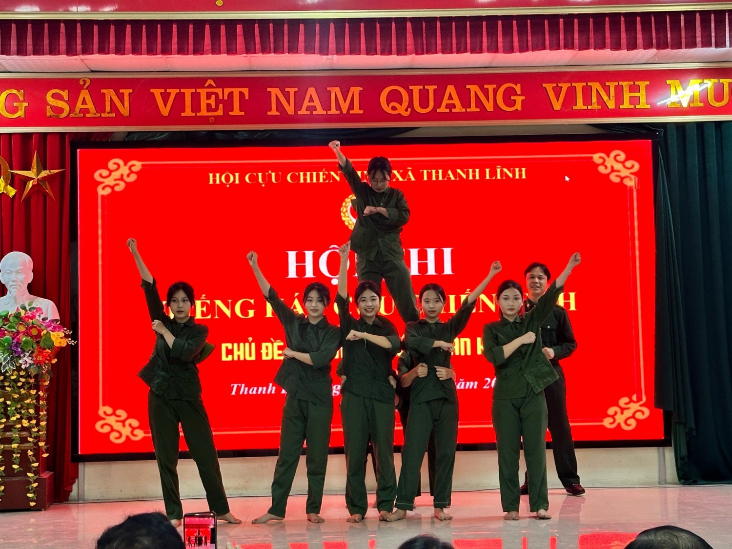 thành tứ 1